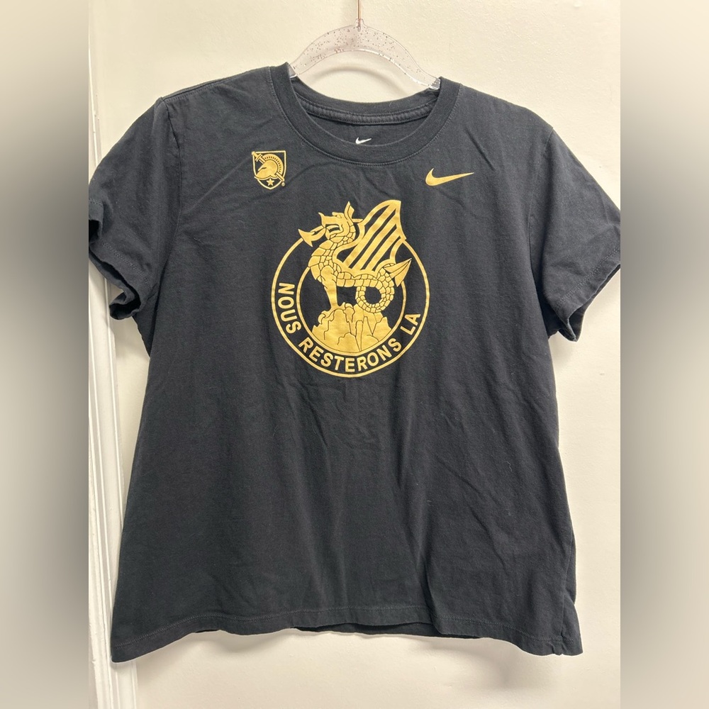 Nike Women’s Army Black Knights Gold Crest Emblem T-Shirt